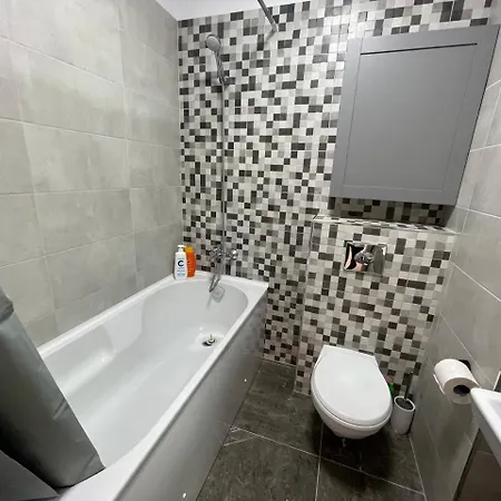 Moghioros C3 Apartment *