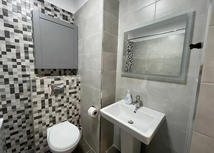 Moghioros C3 Apartment